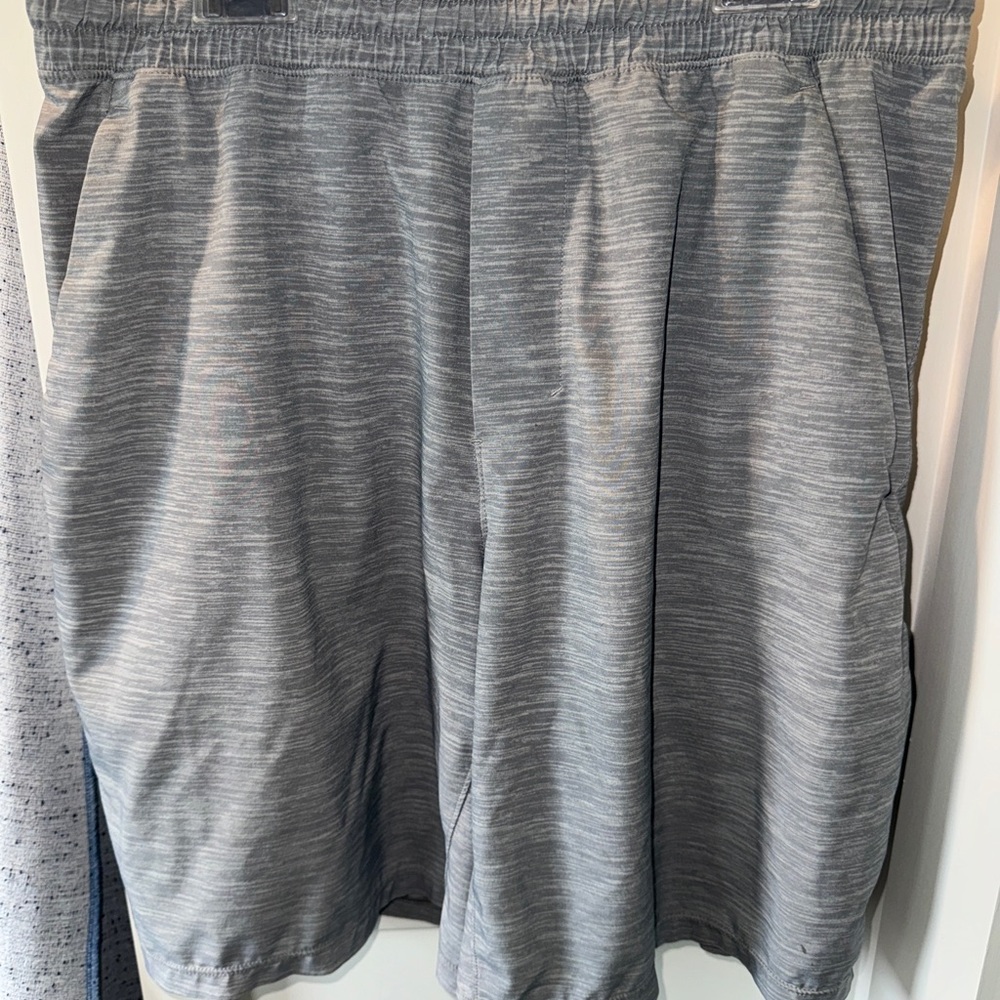 Lululemon Gray Pace Breaker Shorts Size M